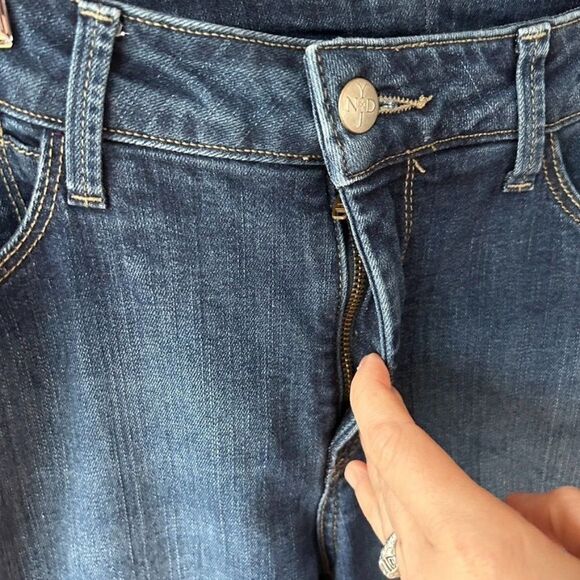 NYDJ Women's Size‎ 6 Dark Blue Straight Leg Jeans Denim Not Your Daughters Jeans - Picture 6 of 14